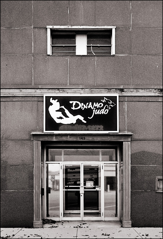 Dinamo Judo is a martial arts school in a former Modernist-style bank building on High Street in the small town of Hicksville, Ohio.